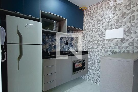 Sala/Cozinha de kitnet/studio para alugar com 1 quarto, 26m² em Vila Ré, São Paulo