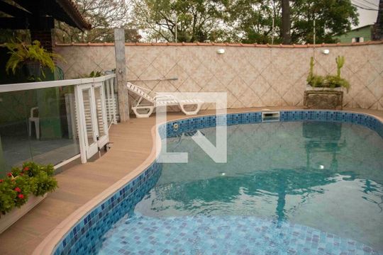 Área comum de casa para alugar com 3 quartos, 450m² em  Vila Cascatinha , São Vicente