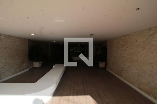 Hall social de apartamento para alugar com 3 quartos, 115m² em Méier, Rio de Janeiro