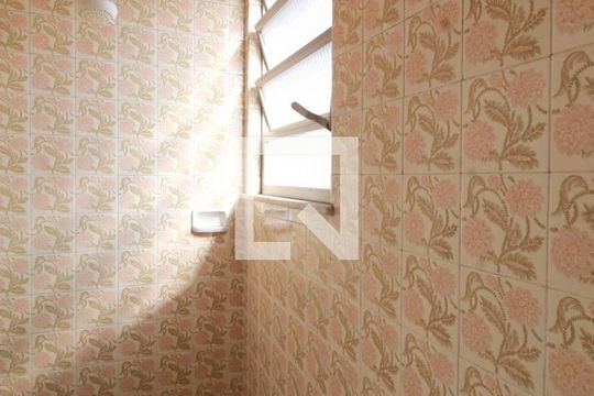 Banheiro de Serviço de apartamento para alugar com 3 quartos, 115m² em Méier, Rio de Janeiro