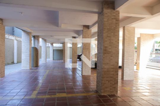 Garagem de apartamento para alugar com 1 quarto, 70m² em Ponta da Praia, Santos