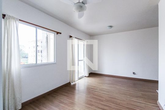 Apartamento para alugar com 3 quartos, 67m² em Humaitá, Porto Alegre