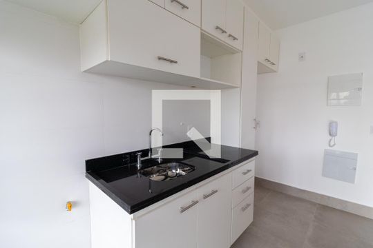 Cozinha de apartamento para alugar com 2 quartos, 50m² em Vila Dom Pedro Ii, São Paulo