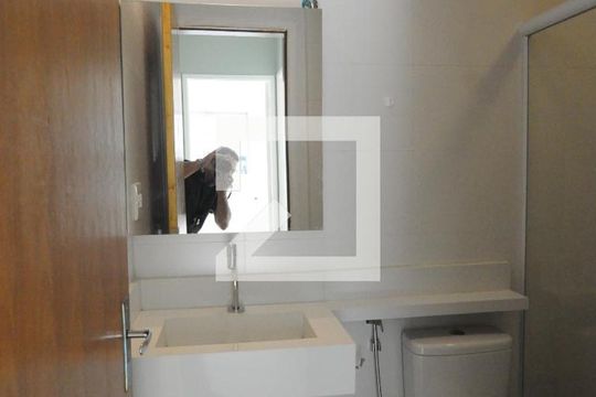 Banheiro de apartamento à venda com 2 quartos, 54m² em Jacarepaguá, Rio de Janeiro