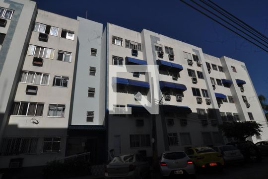 Fachada do Condomínio de apartamento à venda com 2 quartos, 54m² em Jacarepaguá, Rio de Janeiro