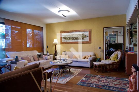 Sala  de apartamento à venda com 4 quartos, 180m² em Gávea, Rio de Janeiro