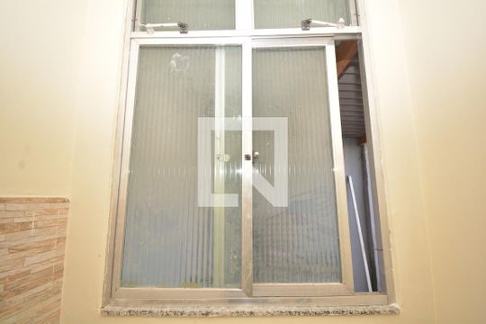 Cozinha de casa para alugar com 2 quartos, 60m² em Jardim América, Rio de Janeiro