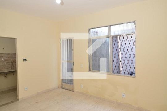 Sala de casa para alugar com 2 quartos, 60m² em Jardim América, Rio de Janeiro