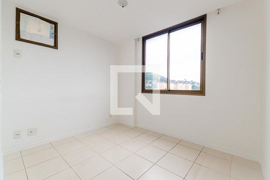 Suíte de apartamento à venda com 3 quartos, 94m² em Centro, Niterói