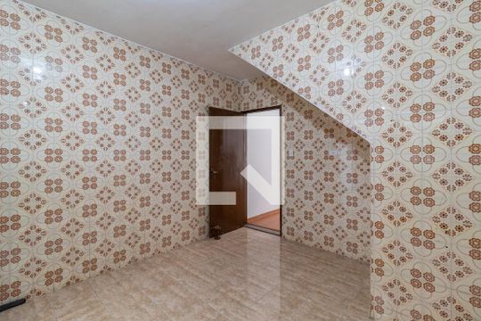 Cozinha de casa para alugar com 2 quartos, 84m² em Vila Vitório Mazzei, São Paulo