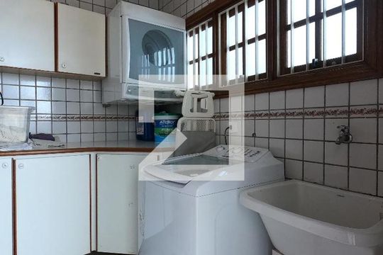 Áre de Serviço de casa à venda com 3 quartos, 280m² em Vila Andrade, São Paulo