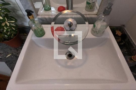 Lavabo de casa para alugar com 3 quartos, 280m² em Vila Andrade, São Paulo
