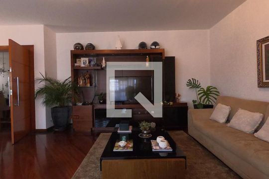 Sala de casa para alugar com 3 quartos, 280m² em Vila Andrade, São Paulo