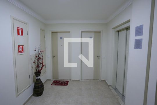 Hall de Entrada de apartamento à venda com 2 quartos, 49m² em Cidade Patriarca, São Paulo