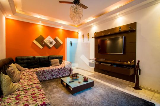 Sala de casa à venda com 3 quartos, 245m² em Vila Curuçá, Santo André