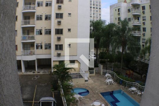 Cozinha de apartamento para alugar com 2 quartos, 65m² em Tanque, Rio de Janeiro