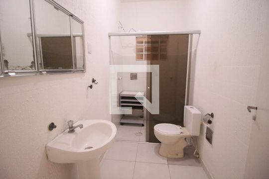 Banheiro de casa à venda com 2 quartos, 250m² em Tucuruvi, São Paulo
