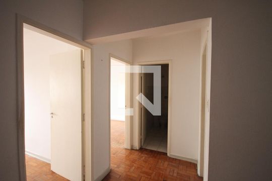 Corredor de apartamento para alugar com 2 quartos, 70m² em Ipiranga, São Paulo