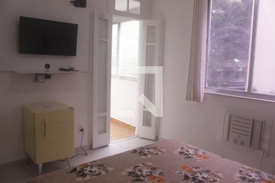 Quarto de apartamento à venda com 1 quarto, 28m² em Copacabana, Rio de Janeiro