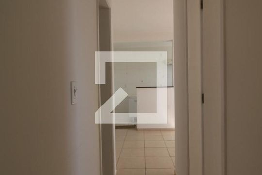 Corredor de apartamento para alugar com 2 quartos, 46m² em Vila Trinta e Um de Março, Campinas