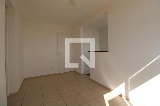 Sala de apartamento para alugar com 2 quartos, 46m² em Vila Trinta e Um de Março, Campinas