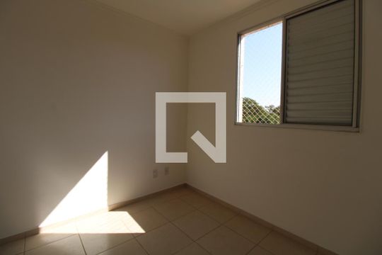 Quarto 1 (suíte) de apartamento para alugar com 2 quartos, 46m² em Vila Trinta e Um de Março, Campinas