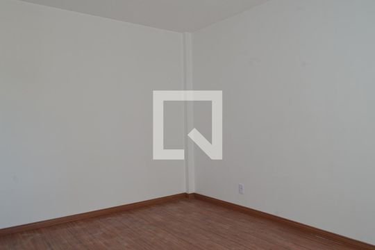 Quarto de apartamento à venda com 1 quarto, 40m² em Taquara, Rio de Janeiro