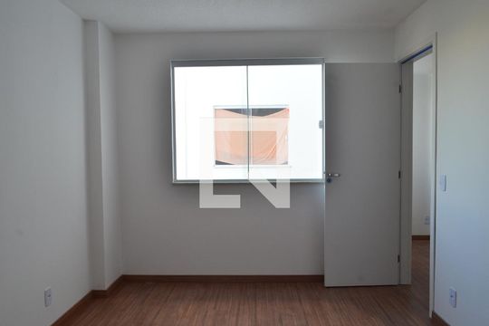 Quarto de apartamento à venda com 1 quarto, 40m² em Taquara, Rio de Janeiro