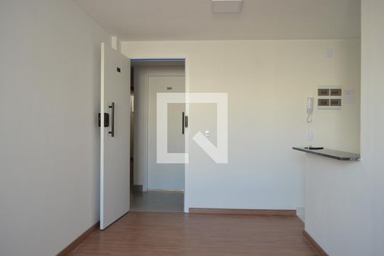 Sala de apartamento à venda com 1 quarto, 40m² em Taquara, Rio de Janeiro