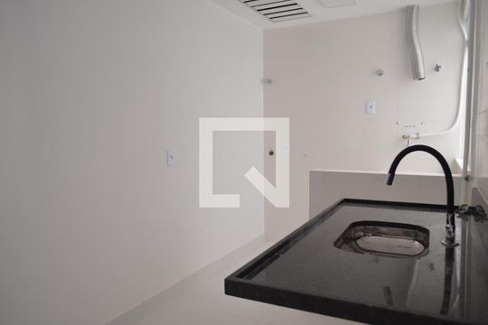 Cozinha de apartamento à venda com 1 quarto, 40m² em Taquara, Rio de Janeiro