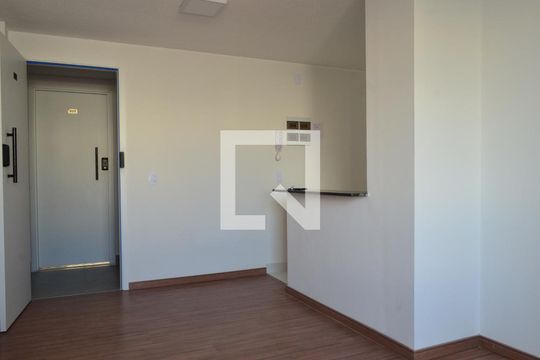 Sala de apartamento à venda com 1 quarto, 40m² em Taquara, Rio de Janeiro