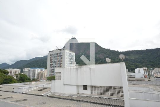 Vista da sala de apartamento para alugar com 2 quartos, 90m² em Humaitá, Rio de Janeiro