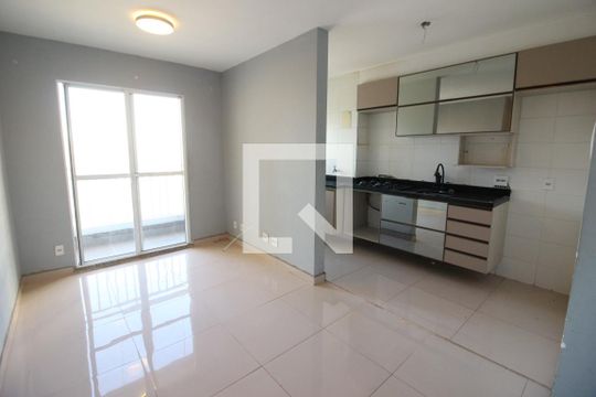 Sala de apartamento à venda com 2 quartos, 48m² em Padroeira, Osasco