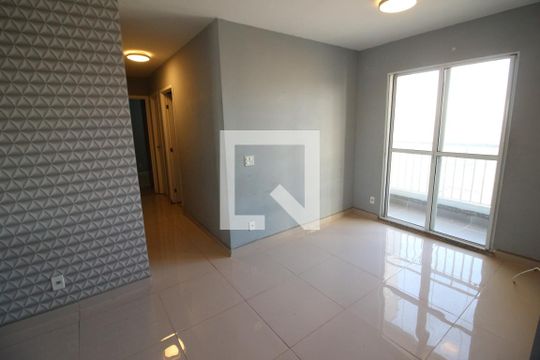 Apartamento à venda com 2 quartos, 48m² em Padroeira, Osasco
