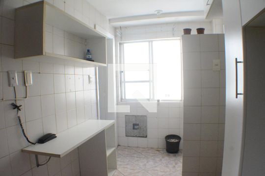 Cozinha de apartamento para alugar com 3 quartos, 81m² em Armação, Salvador