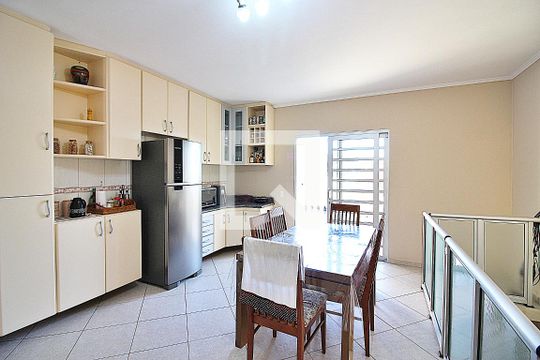 Cozinha de casa à venda com 3 quartos, 200m² em Montanhão, São Bernardo do Campo
