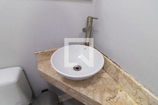 Lavabo  de casa à venda com 3 quartos, 300m² em Ipanema, Porto Alegre