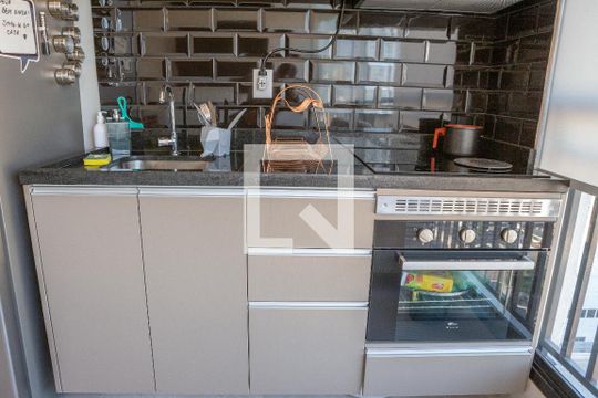 Sala e Cozinha de kitnet/studio à venda com 1 quarto, 36m² em Bom Retiro, São Paulo