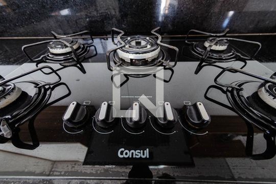 Fogão cooktop de apartamento para alugar com 3 quartos, 153m² em Buritis, Belo Horizonte