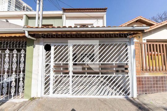 Fachada de casa à venda com 3 quartos, 130m² em Vila Carrão, São Paulo
