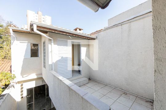 Varanda Quarto 2 e 3 de casa à venda com 3 quartos, 130m² em Vila Carrão, São Paulo