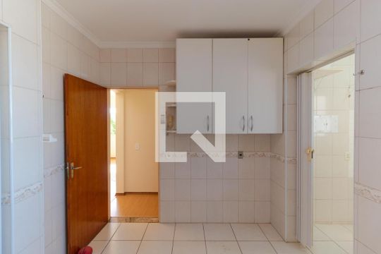 Cozinha de apartamento à venda com 3 quartos, 90m² em Vila Proost de Souza, Campinas
