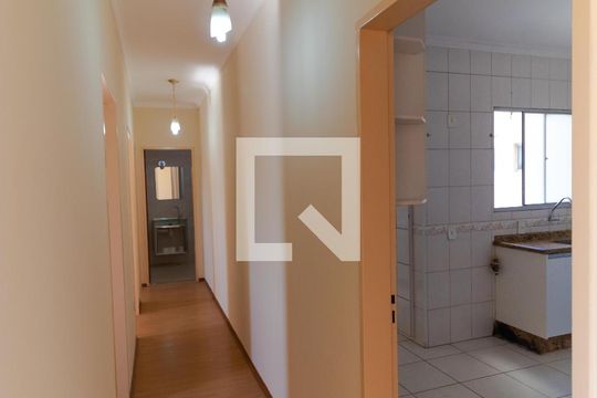 Corredor de apartamento à venda com 3 quartos, 90m² em Vila Proost de Souza, Campinas