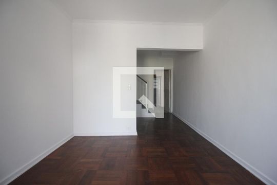 Sala de casa para alugar com 2 quartos, 80m² em Jardim Ouro Preto, Taboão da Serra