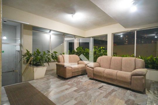 Hall de entrada de apartamento à venda com 1 quarto, 66m² em Centro, Novo Hamburgo