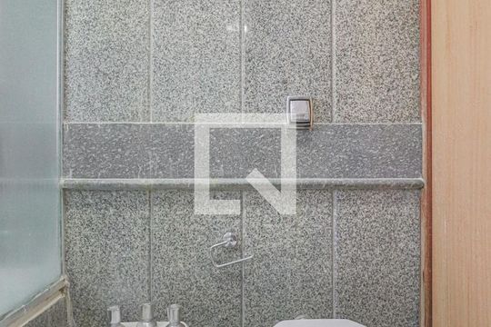 Banheiro do Quarto Suíte  de apartamento à venda com 4 quartos, 340m² em Lourdes, Belo Horizonte