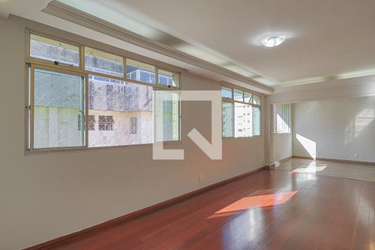 Sala de apartamento à venda com 4 quartos, 340m² em Lourdes, Belo Horizonte
