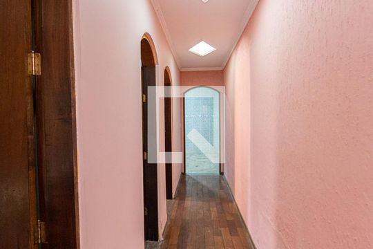 Corredor de casa para alugar com 4 quartos, 220m² em Tatuapé, São Paulo