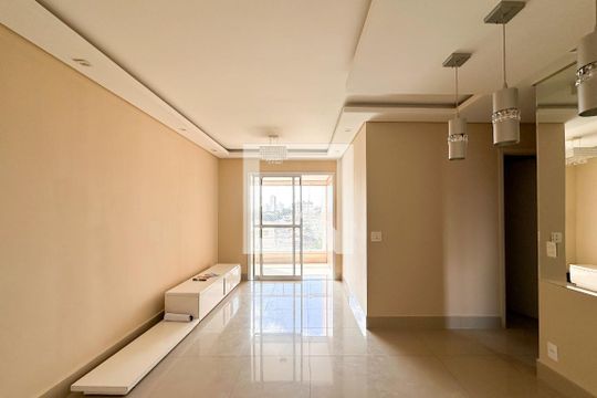Sala de apartamento à venda com 3 quartos, 80m² em Santa Terezinha, São Bernardo do Campo