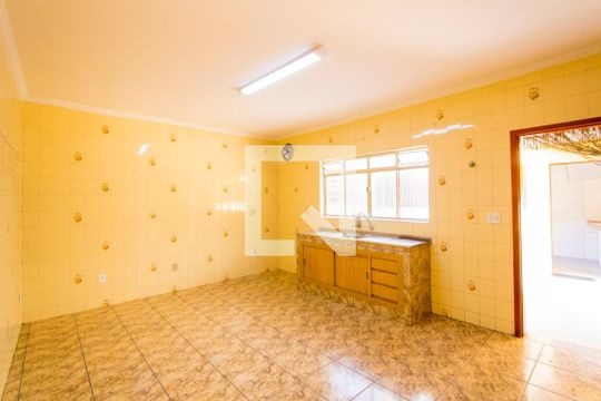 Cozinha de casa para alugar com 3 quartos, 240m² em Vila Luzita, Santo André